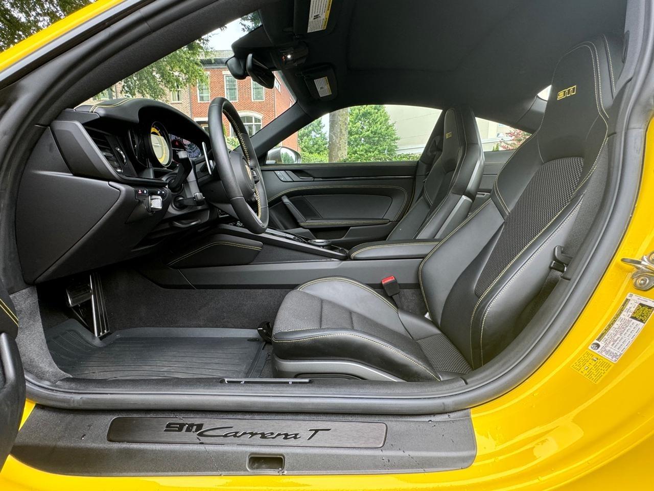 Porsche 911 Carrera Coupe 2024