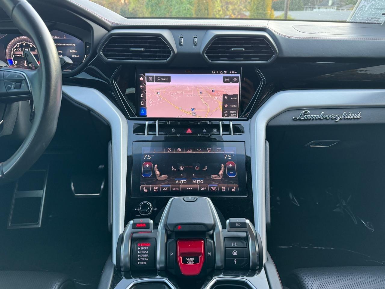 Lamborghini Urus Base 2020