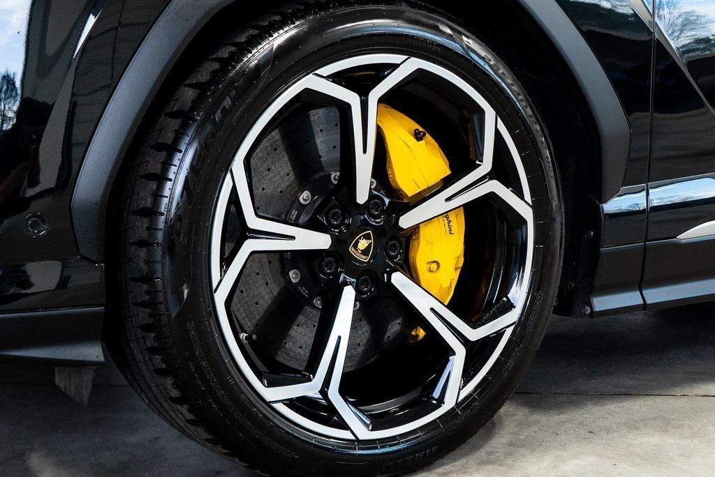 Lamborghini Urus Base 2020