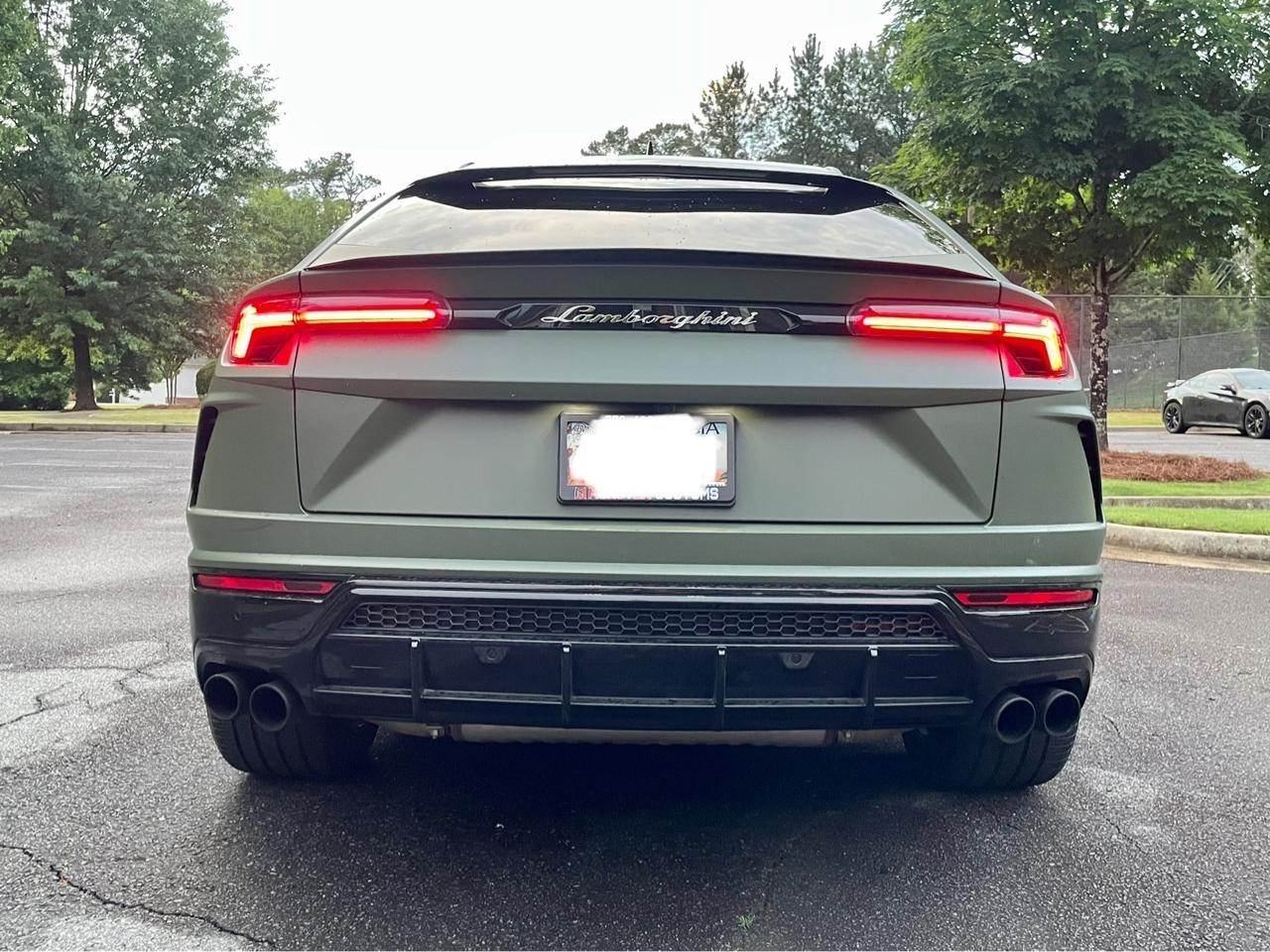 Lamborghini Urus Base 2020