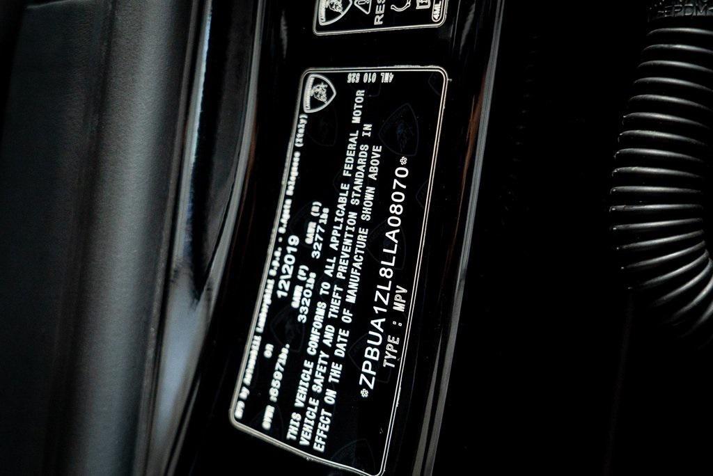 Lamborghini Urus Base 2020