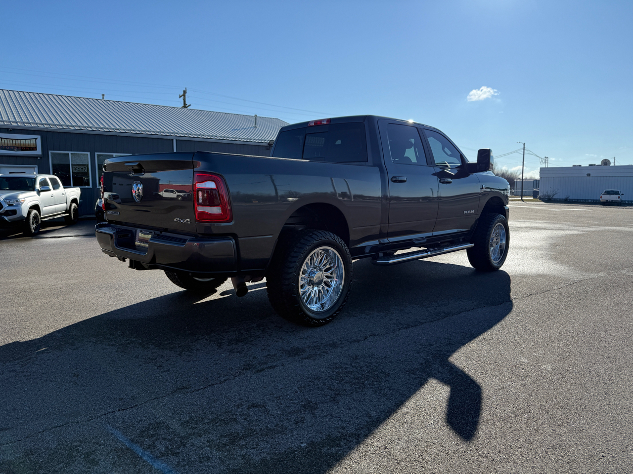 RAM 2500 Laramie Crew Cab SWB 4WD 2024