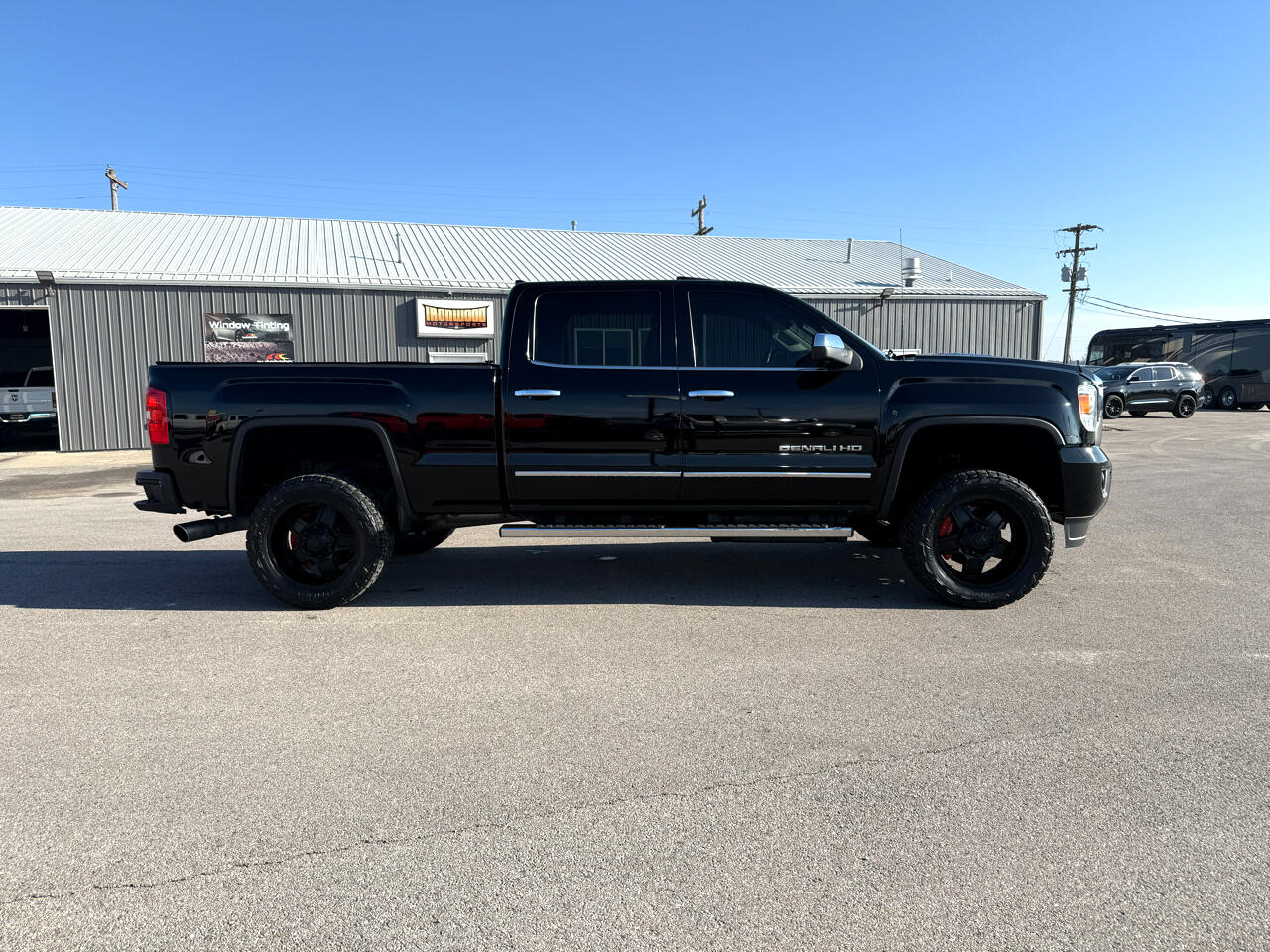 GMC Sierra 2500HD Denali Crew Cab 4WD 2015