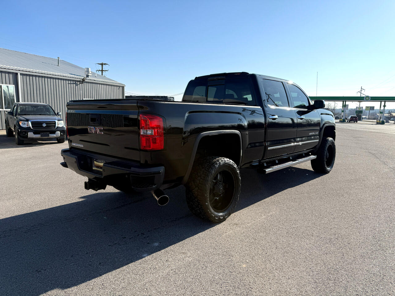 GMC Sierra 2500HD Denali Crew Cab 4WD 2015