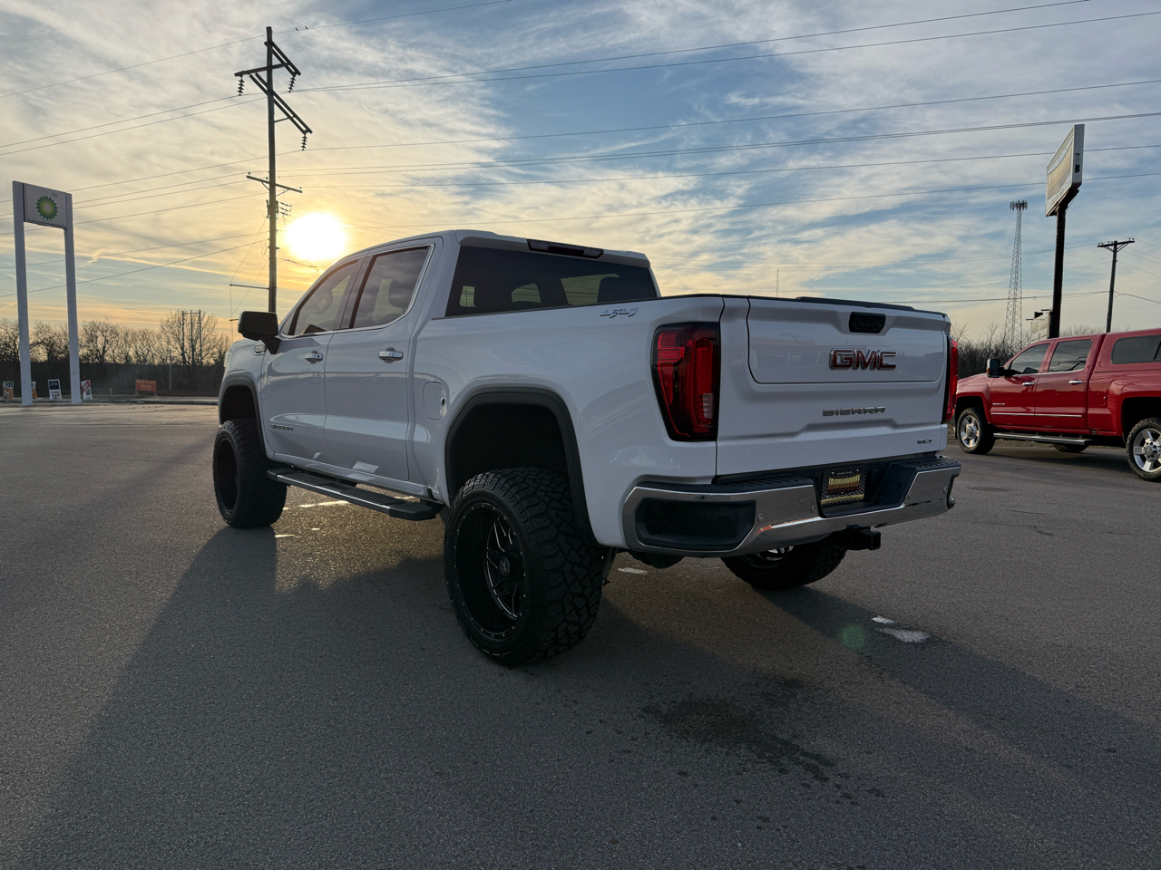 GMC Sierra 1500 4WD Crew Cab 147" SLT 2019