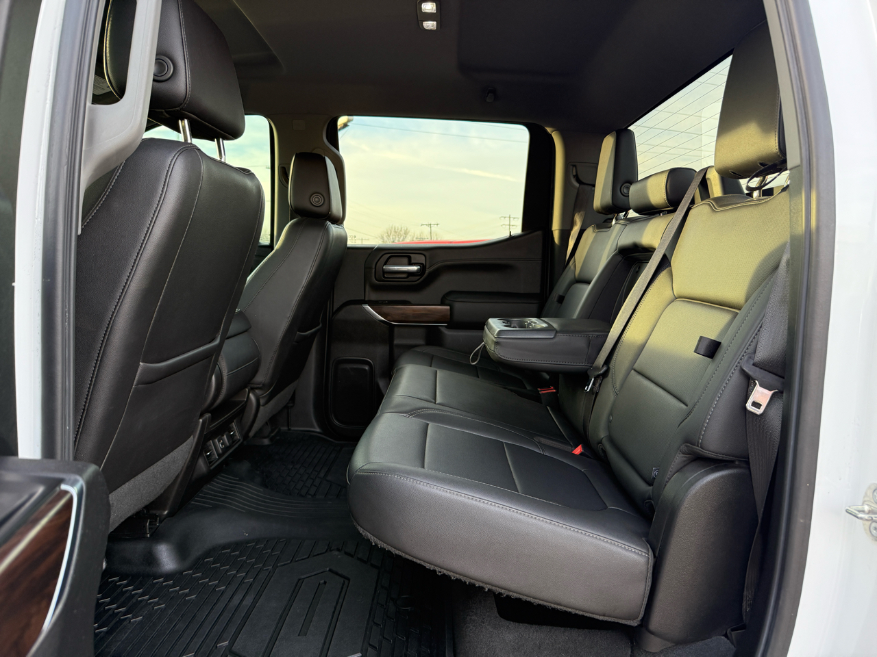 GMC Sierra 1500 4WD Crew Cab 147" SLT 2019