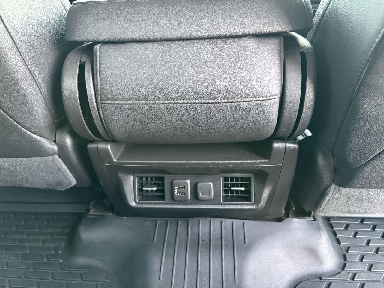 GMC Sierra 1500 4WD Crew Cab 147" SLT 2019