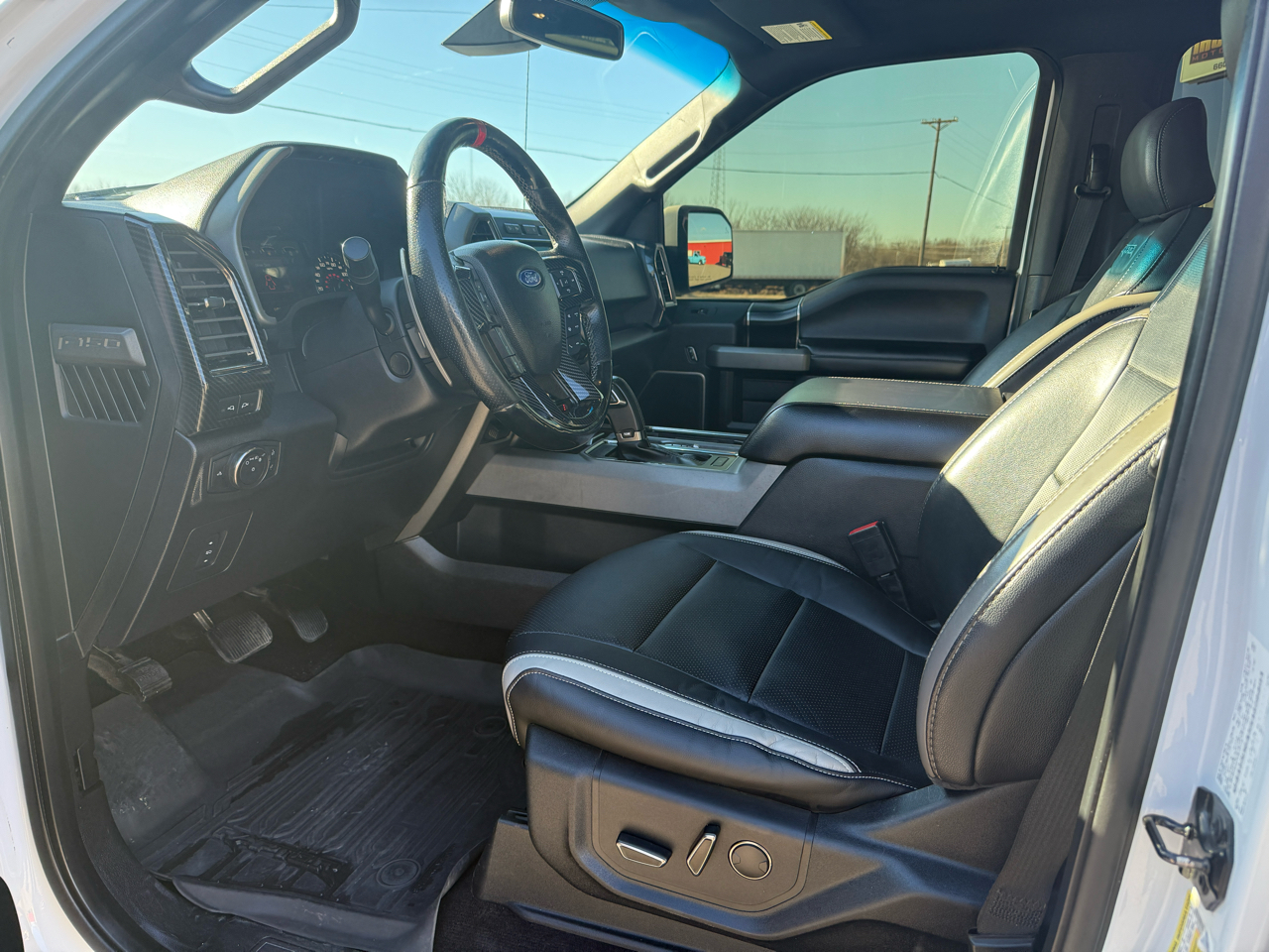 Ford F-150 Raptor SuperCrew 4WD 2018