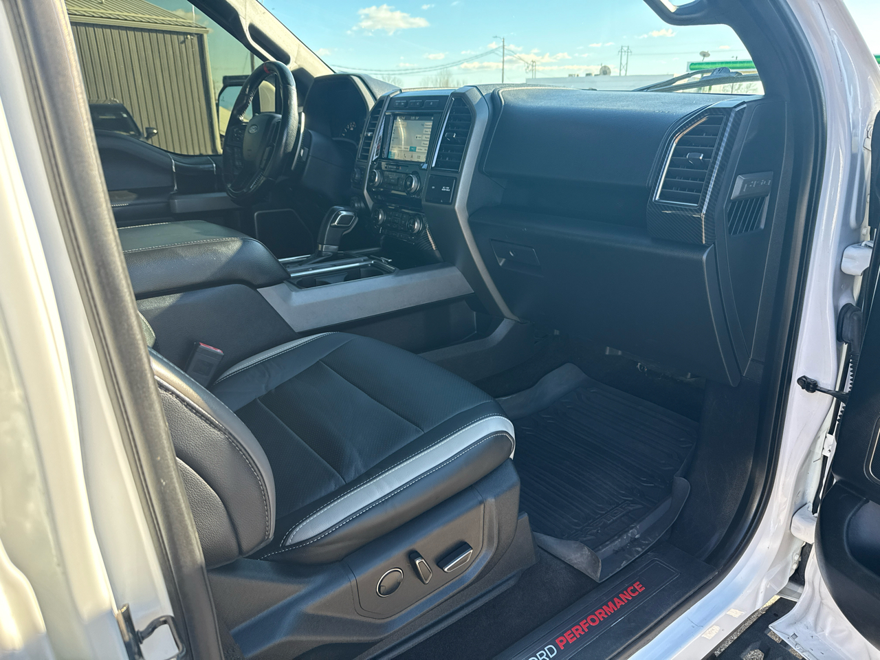 Ford F-150 Raptor SuperCrew 4WD 2018