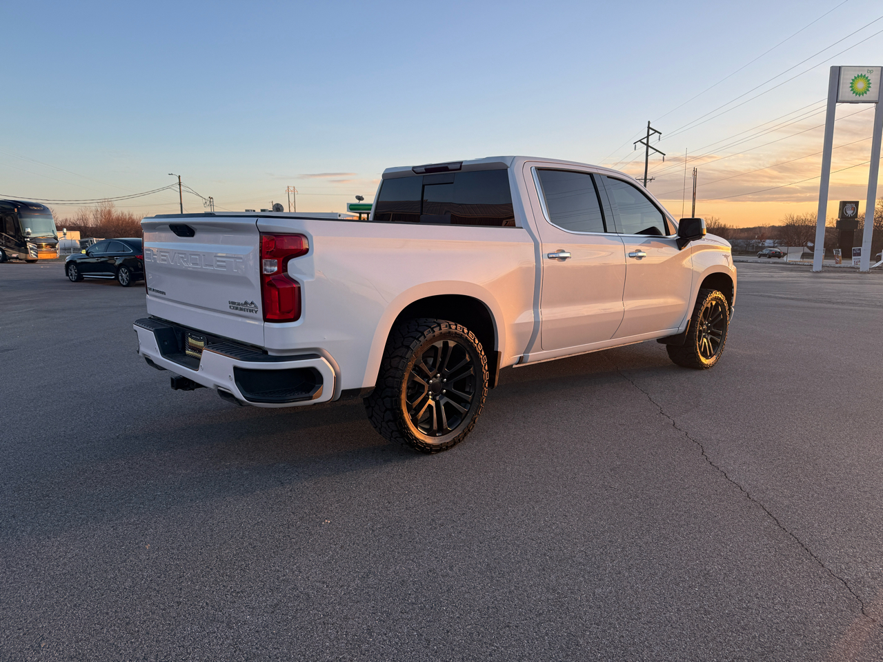 Chevrolet Silverado 1500 High Country Crew Cab 4WD 2019