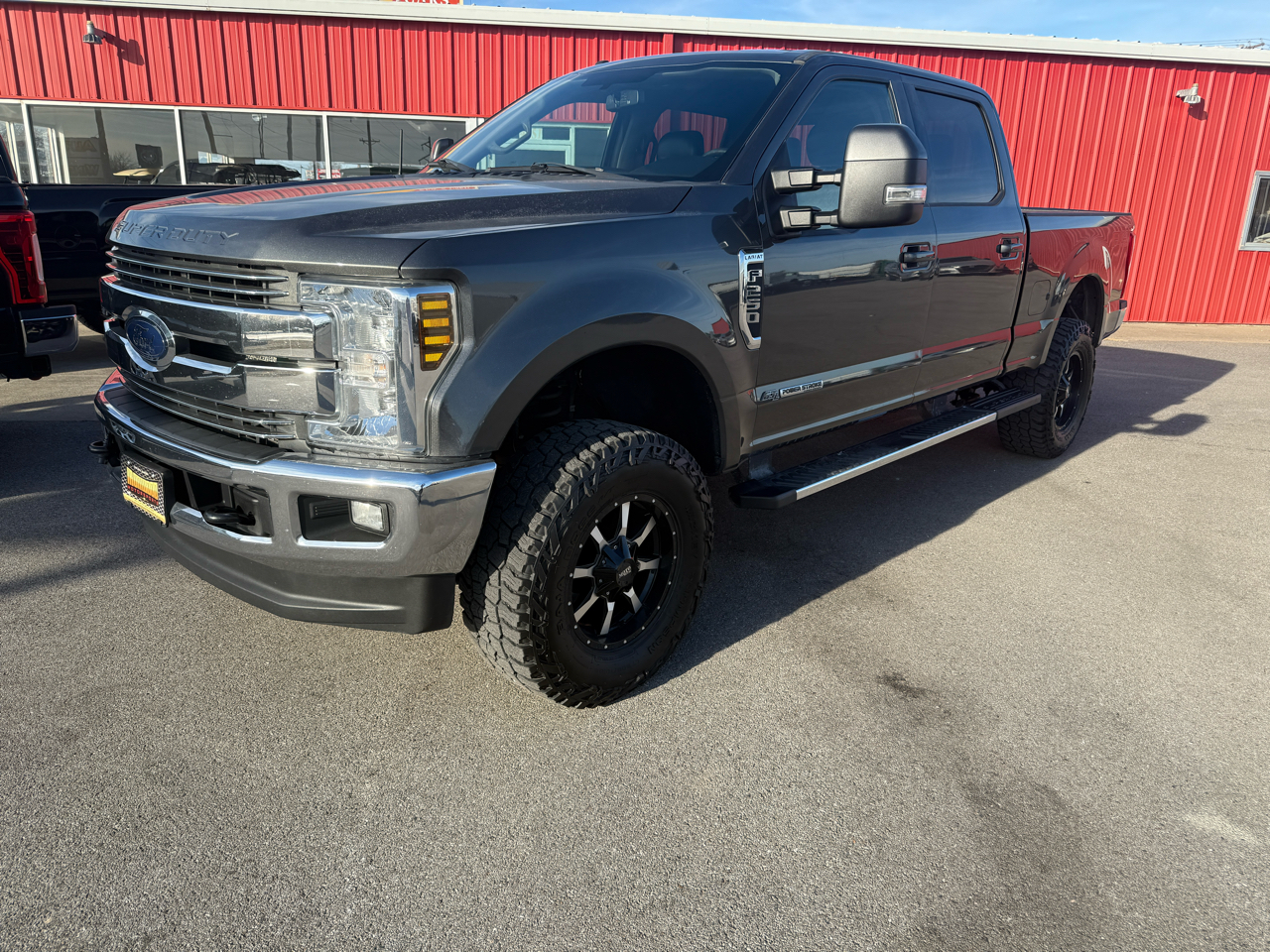 Ford F-250 SD Lariat Crew Cab 4WD 2018