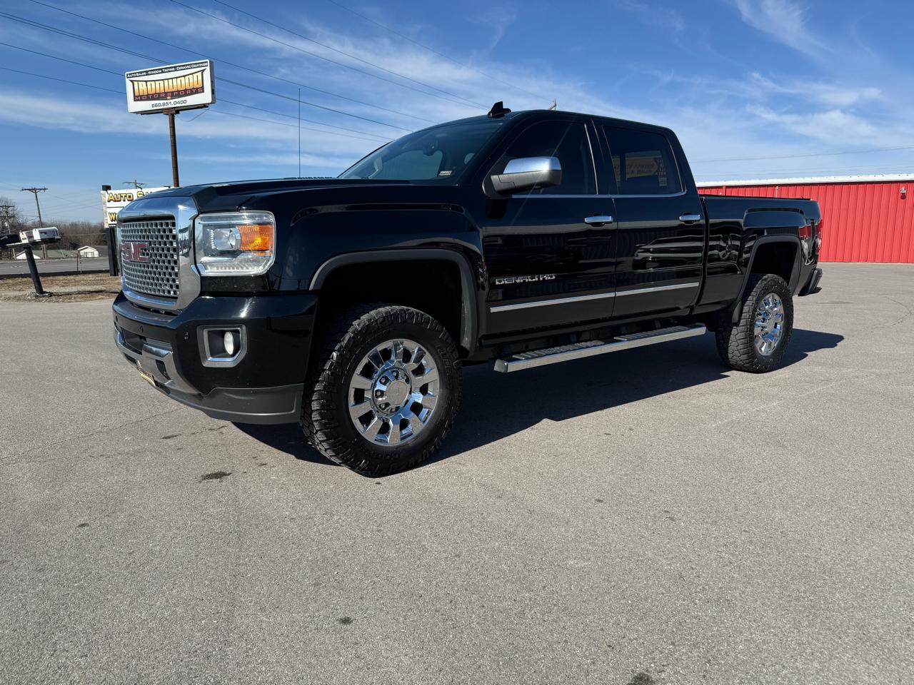 2015 GMC Sierra 2500HD Denali Crew Cab 4WD