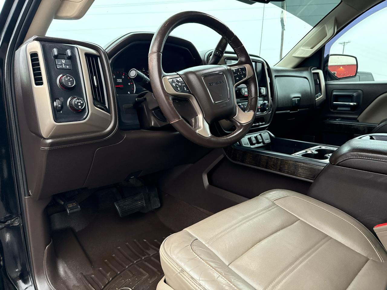 GMC Sierra 2500HD Denali Crew Cab 4WD 2015