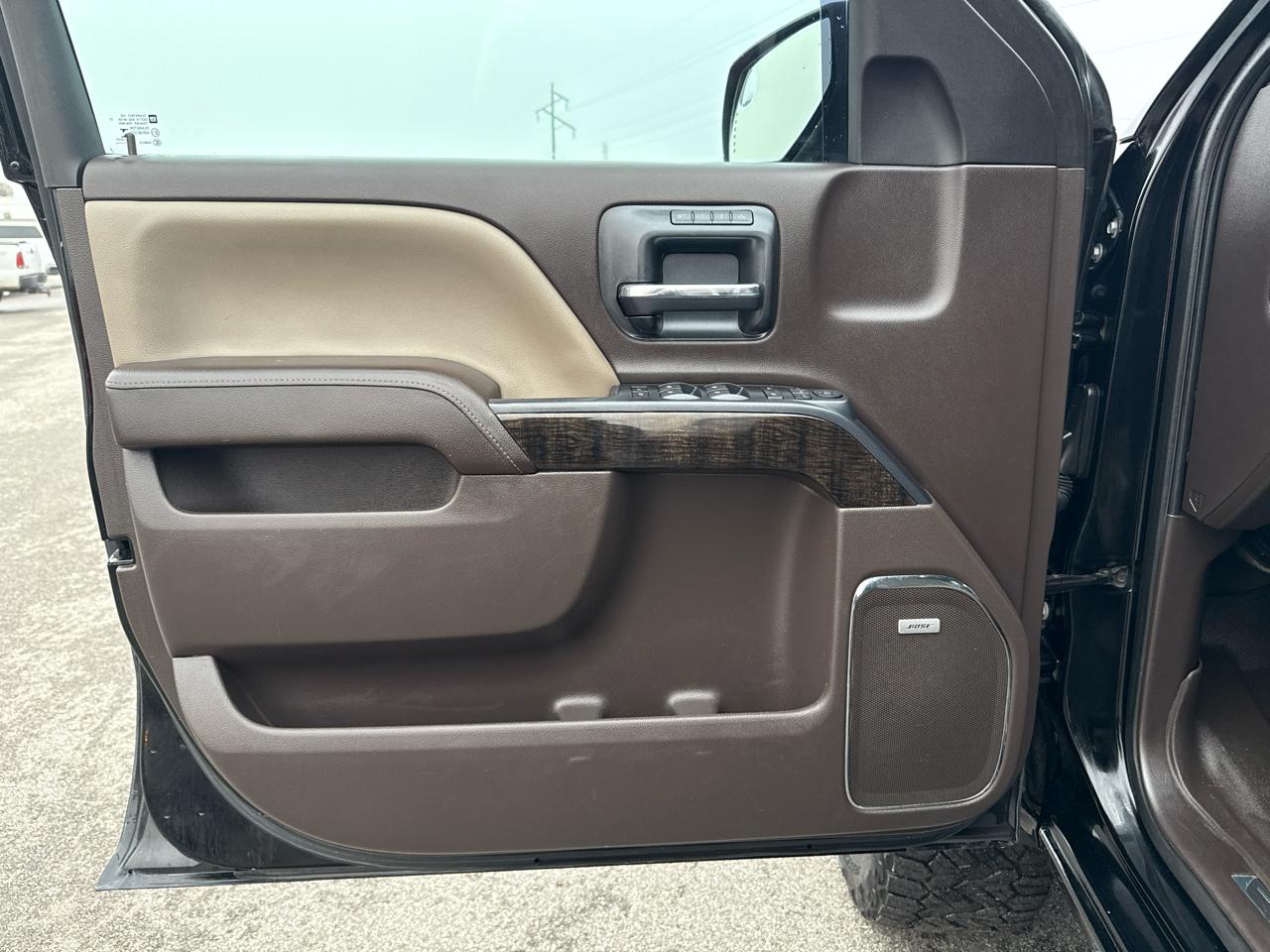 GMC Sierra 2500HD Denali Crew Cab 4WD 2015