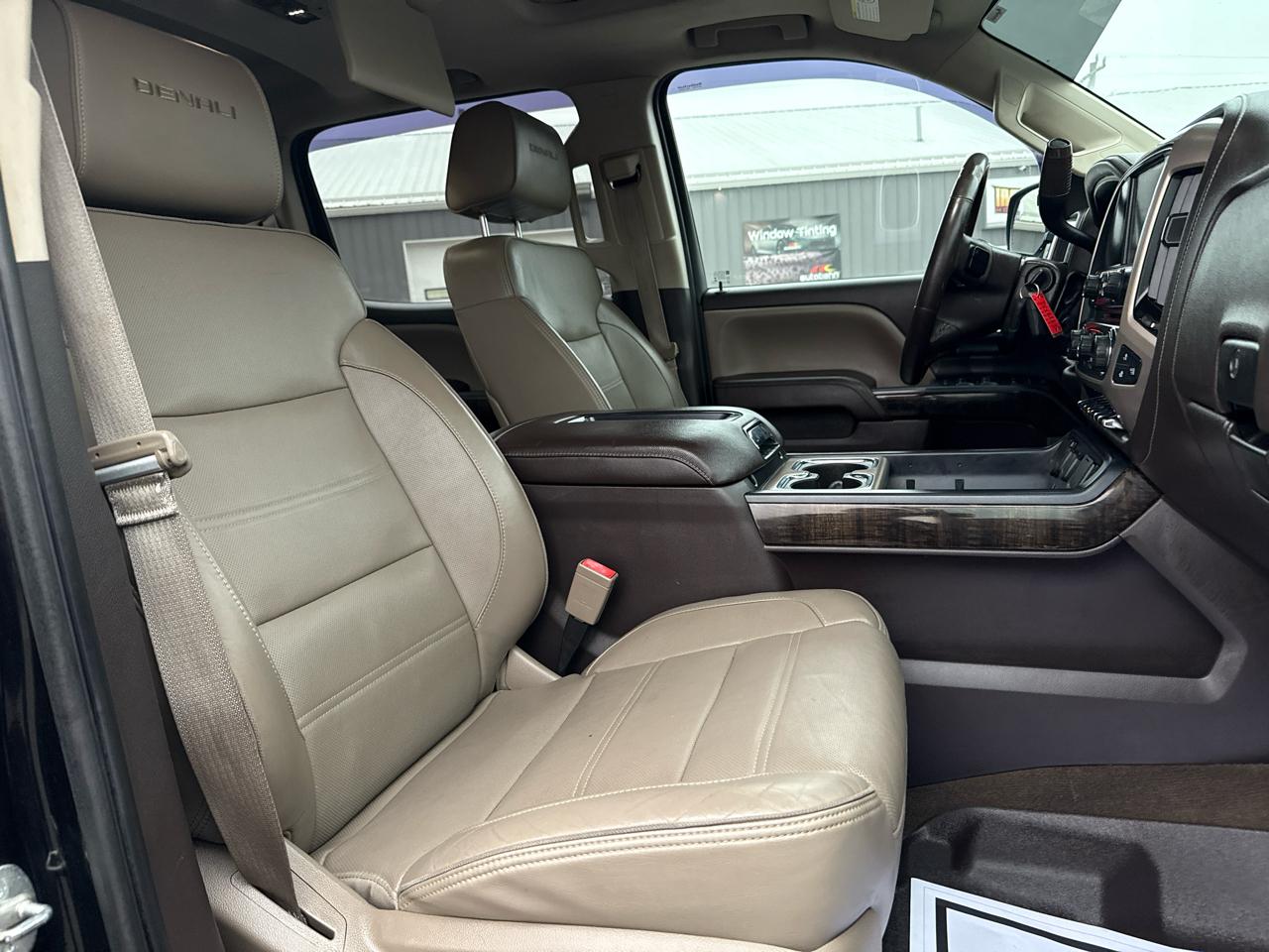 GMC Sierra 2500HD Denali Crew Cab 4WD 2015