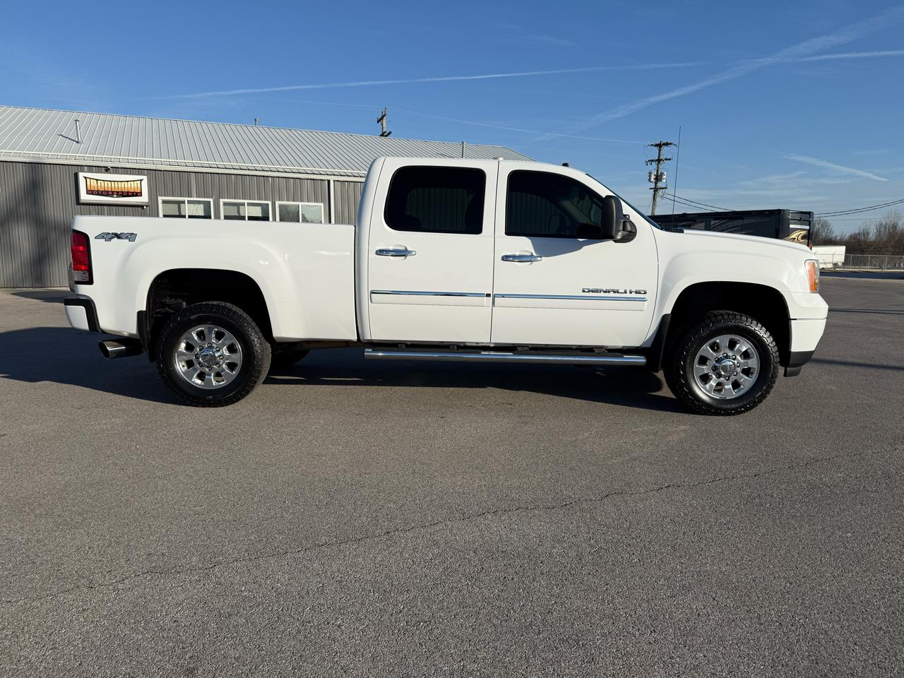 GMC Sierra 3500HD Denali Crew Cab SRW 4WD 2012