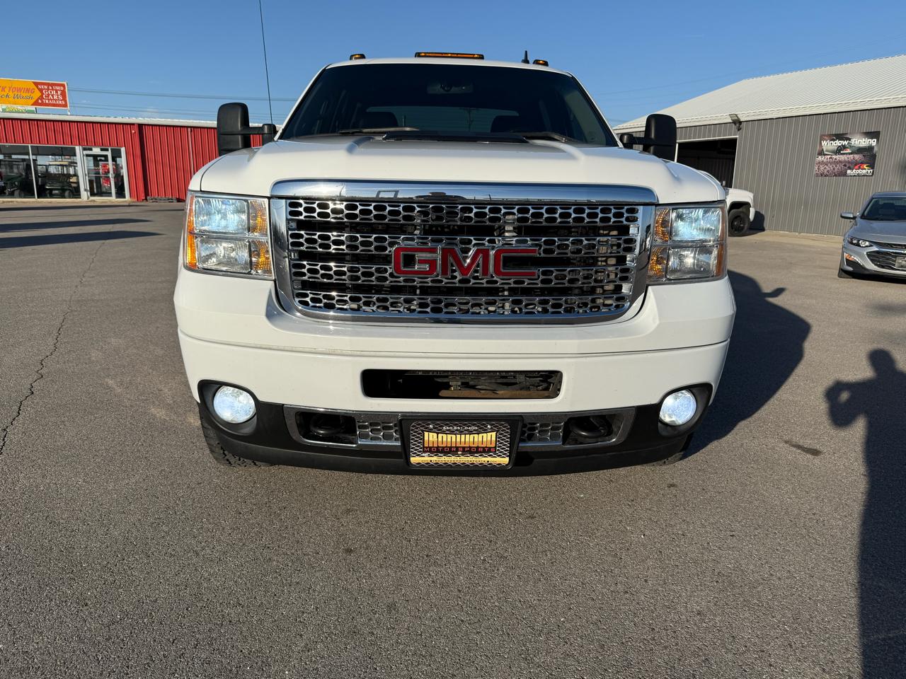 GMC Sierra 3500HD Denali Crew Cab SRW 4WD 2012