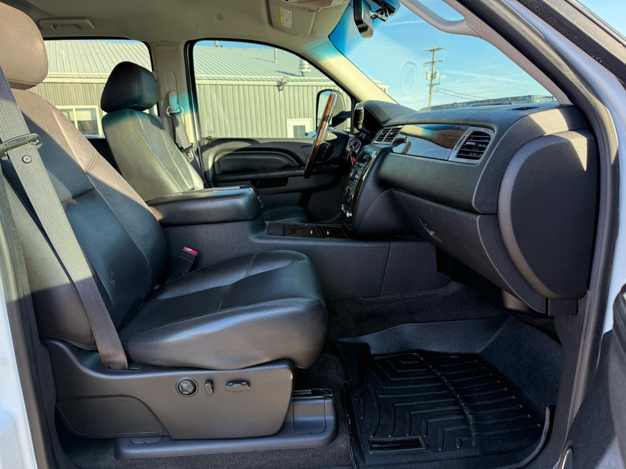 GMC Sierra 3500HD Denali Crew Cab SRW 4WD 2012