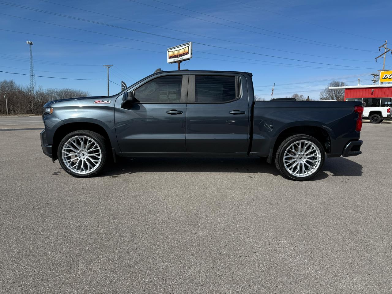 Chevrolet Silverado 1500 4WD Crew Cab 157" RST 2020