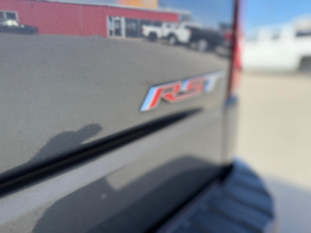 Chevrolet Silverado 1500 4WD Crew Cab 157" RST 2020