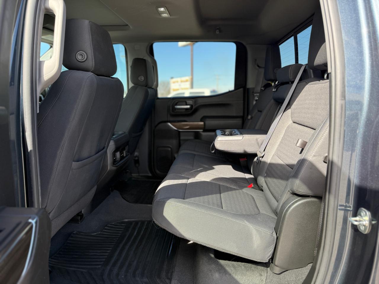 Chevrolet Silverado 1500 4WD Crew Cab 157" RST 2020