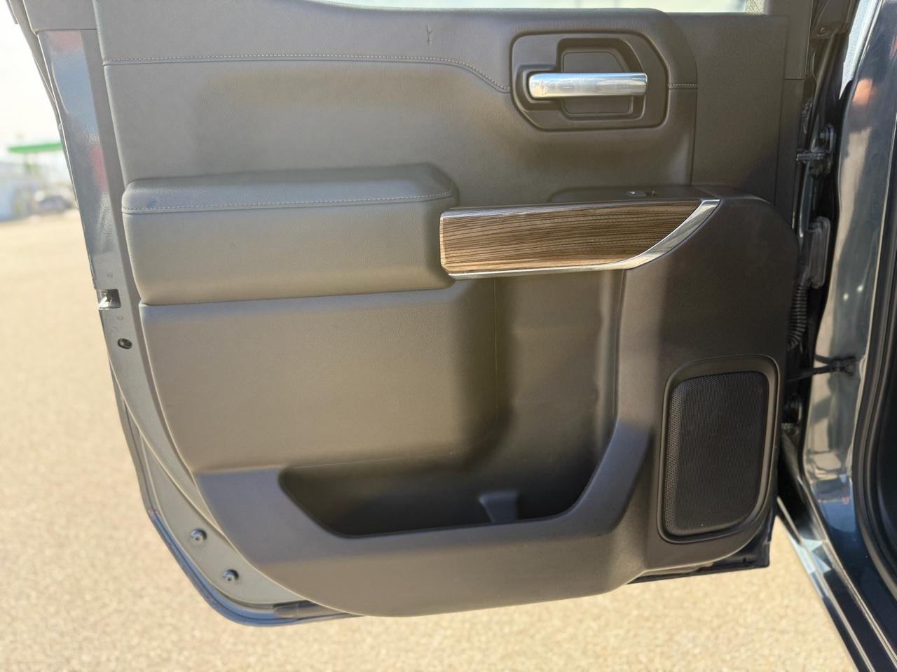 Chevrolet Silverado 1500 4WD Crew Cab 157" RST 2020