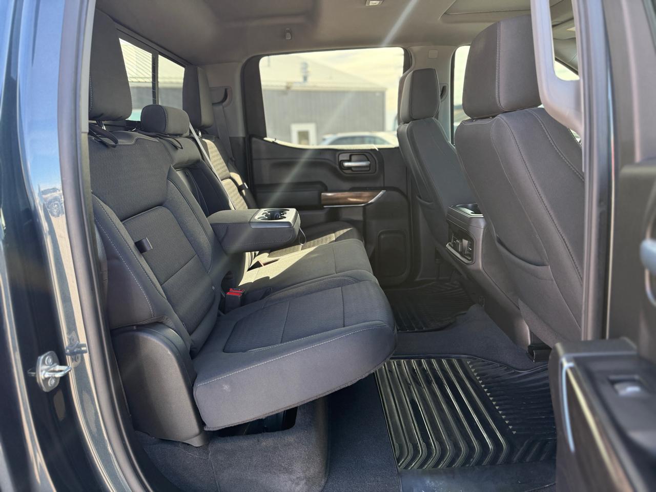 Chevrolet Silverado 1500 4WD Crew Cab 157" RST 2020