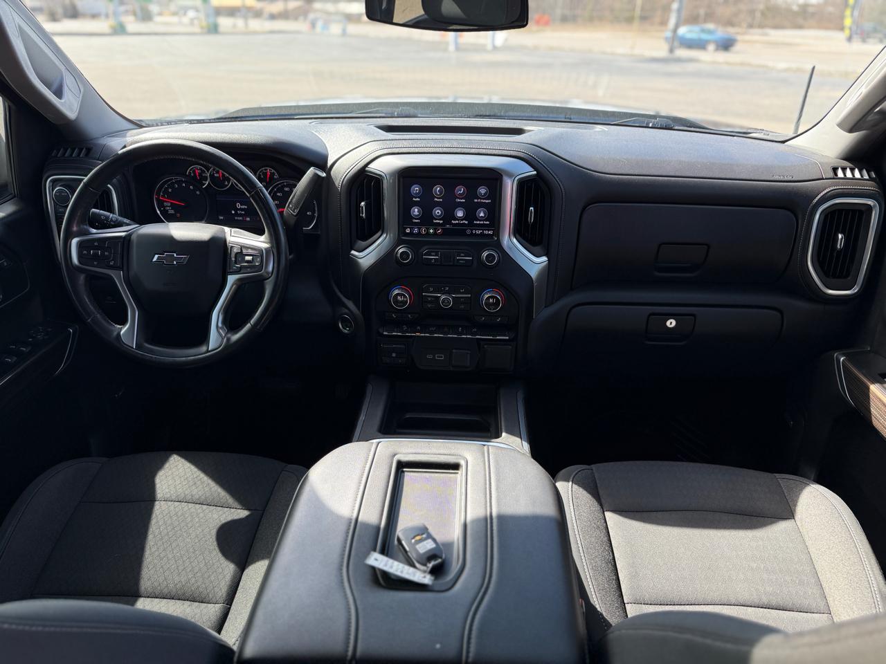 Chevrolet Silverado 1500 4WD Crew Cab 157" RST 2020