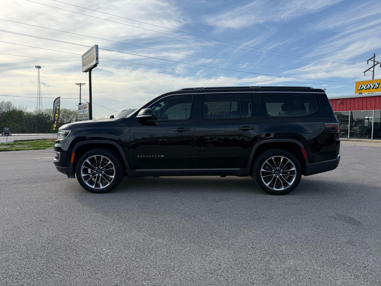 Jeep Wagoneer Series III 4WD 2022