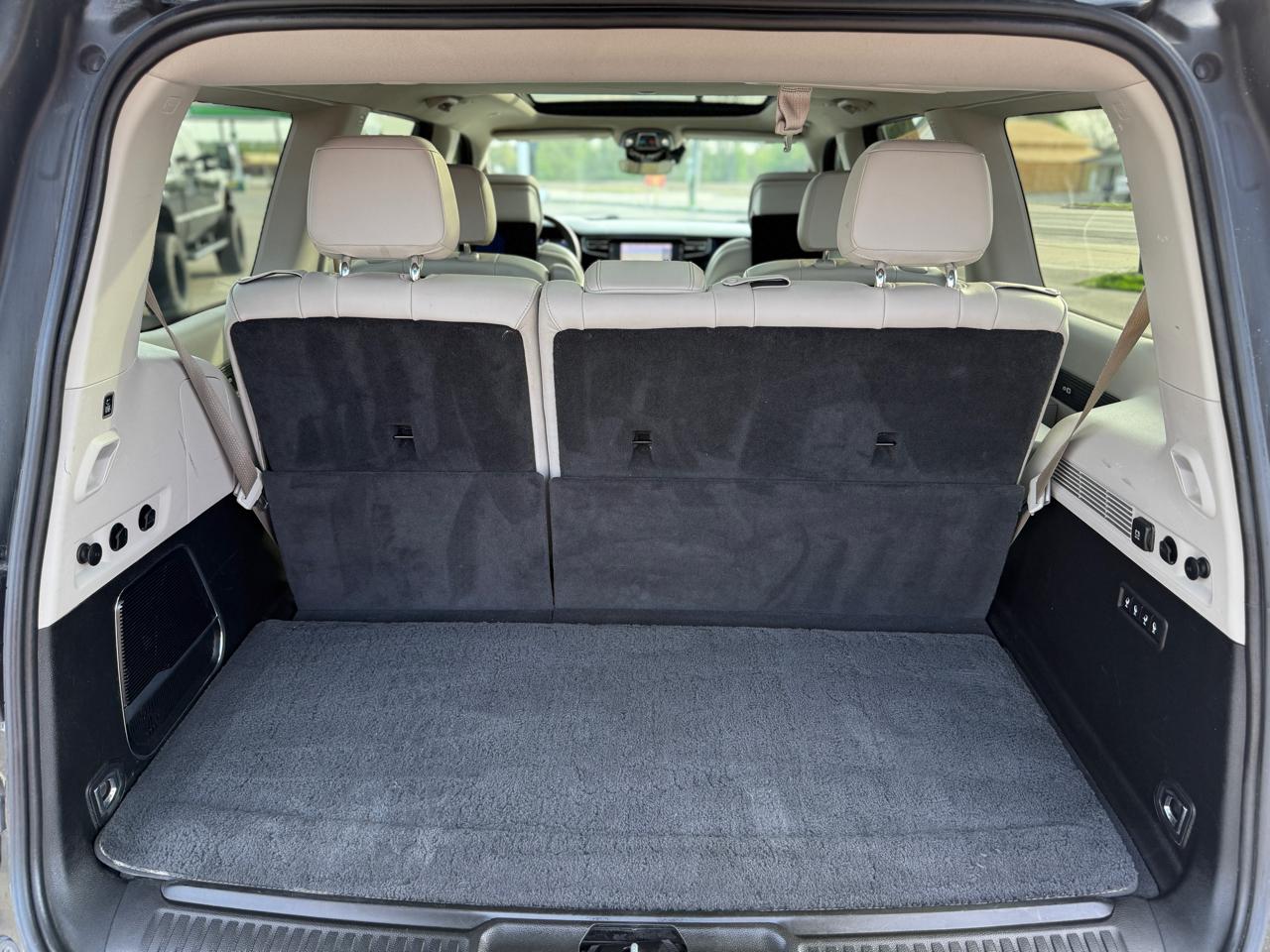 Jeep Wagoneer Series III 4WD 2022