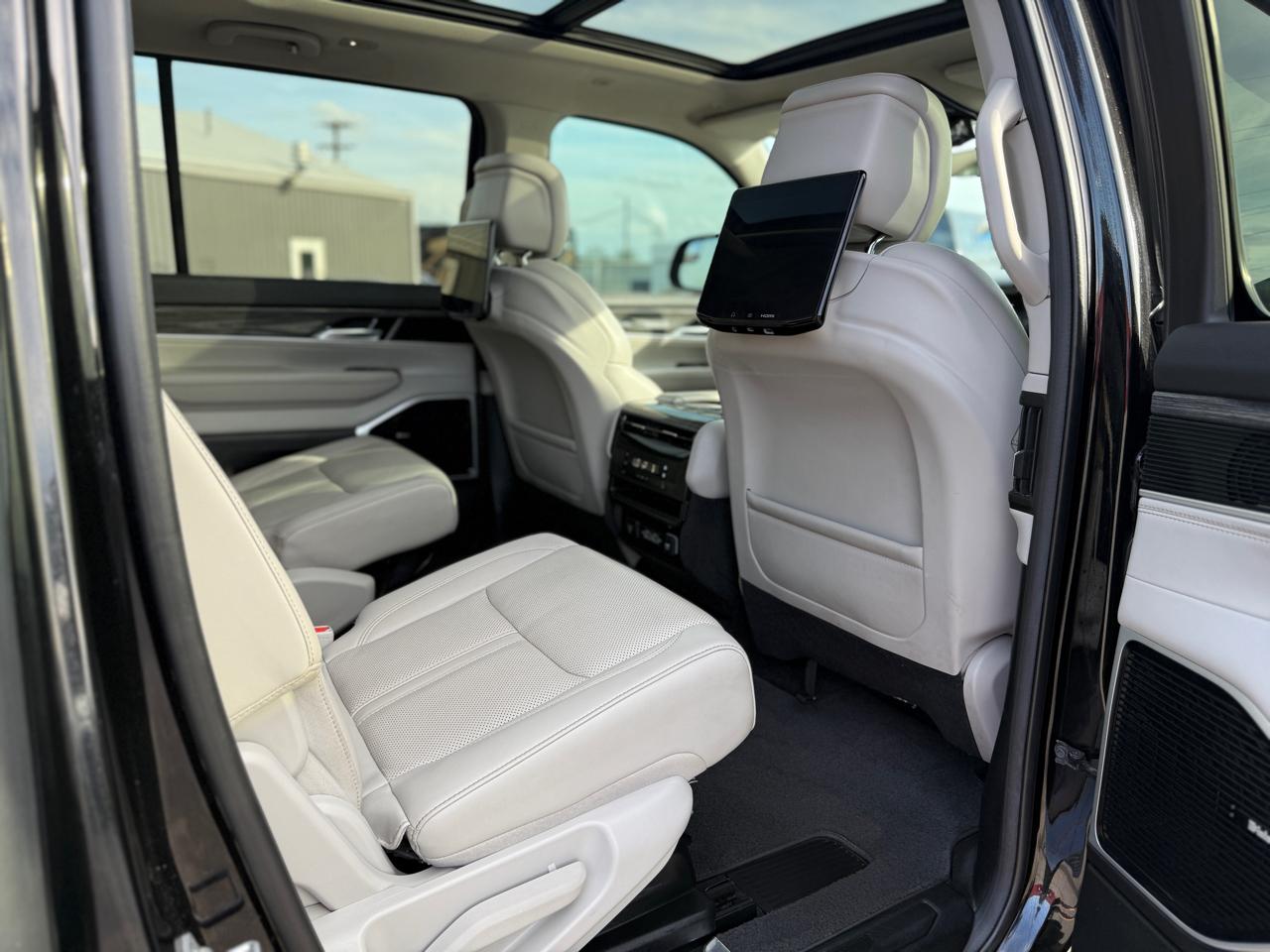 Jeep Wagoneer Series III 4WD 2022