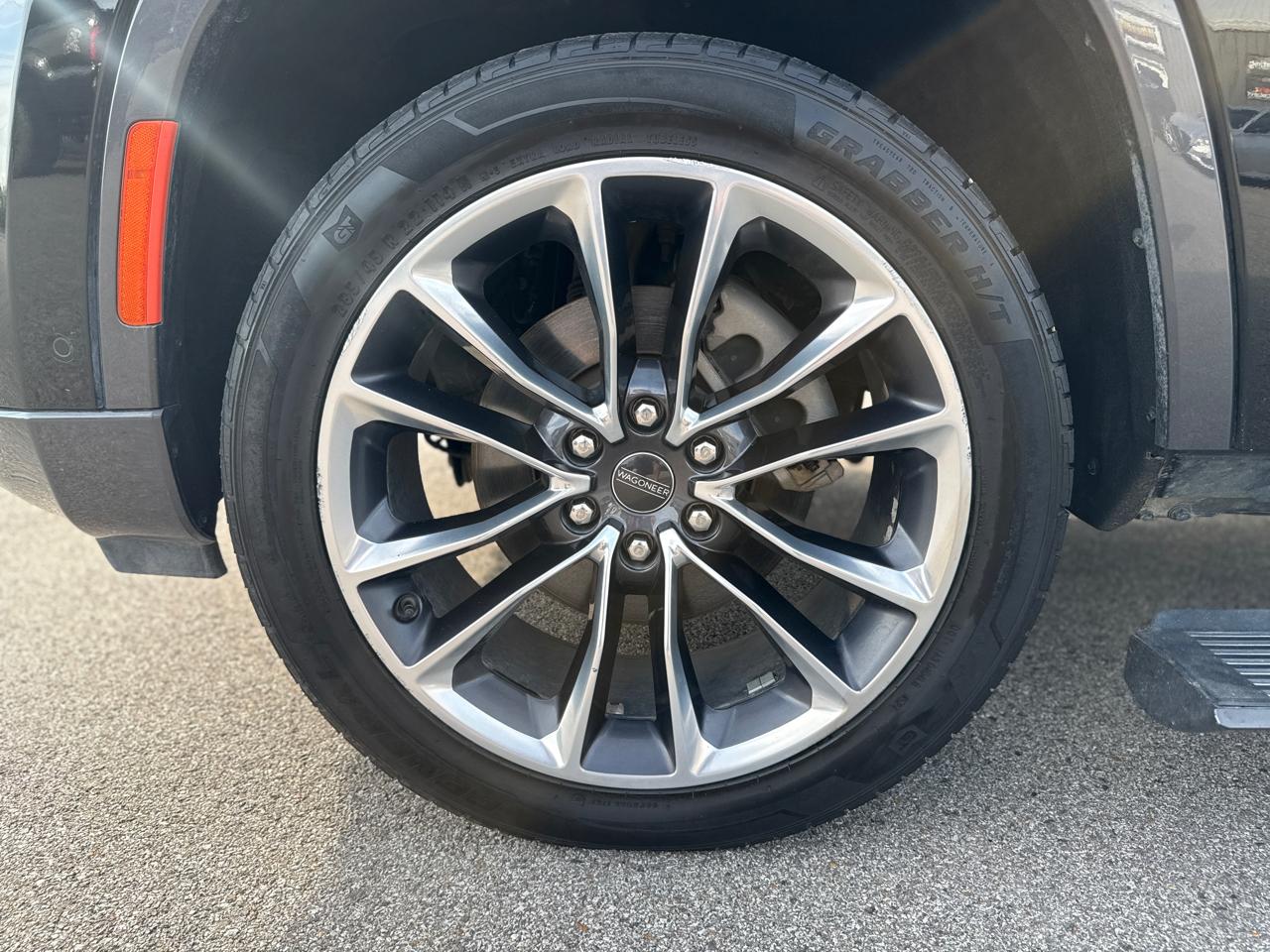 Jeep Wagoneer Series III 4WD 2022