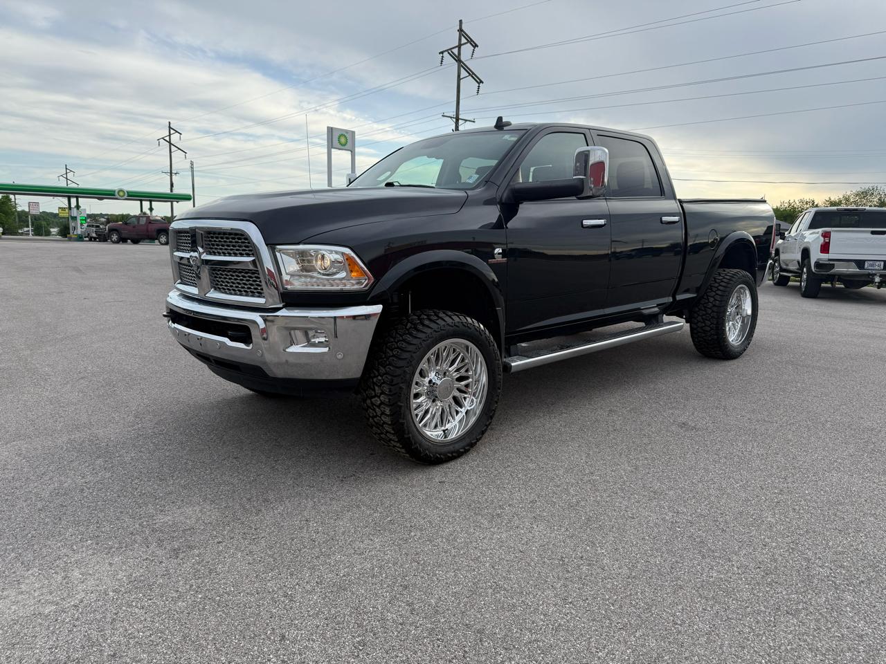 2018 RAM 2500 Laramie 4X4 Crew Cab SWB's photo