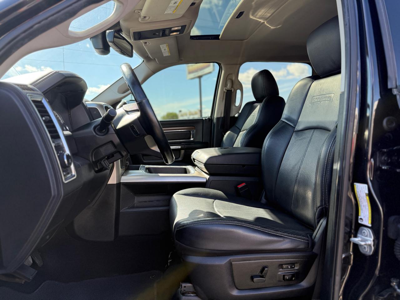 RAM 2500 Laramie Crew Cab SWB 4WD 2018