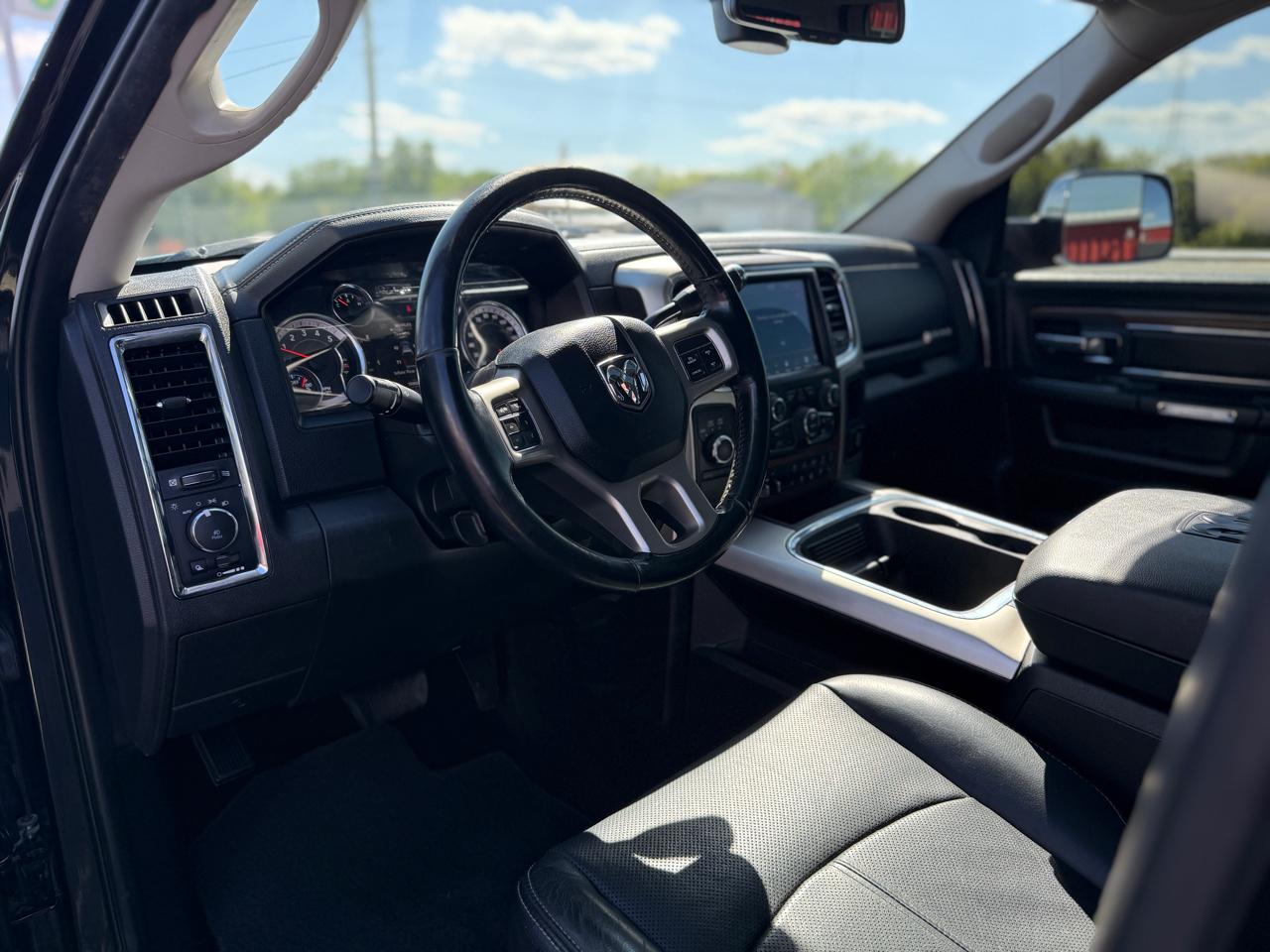 RAM 2500 Laramie Crew Cab SWB 4WD 2018