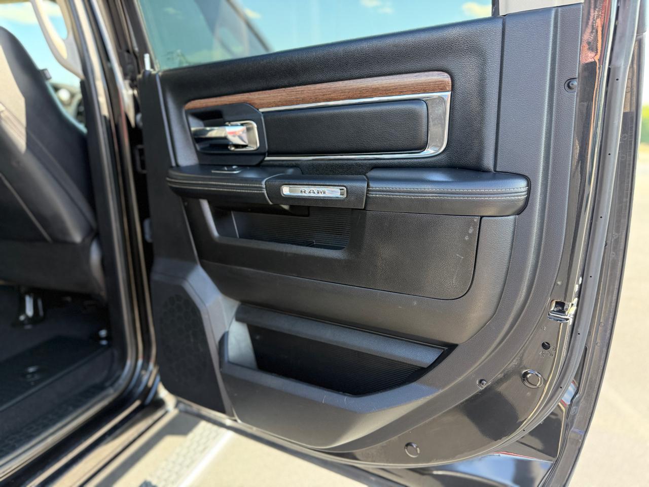 RAM 2500 Laramie Crew Cab SWB 4WD 2018