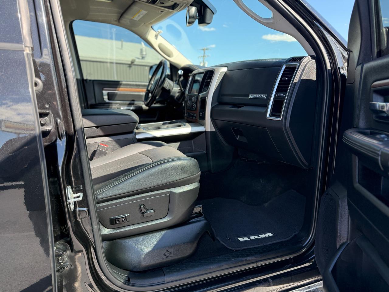 RAM 2500 Laramie Crew Cab SWB 4WD 2018