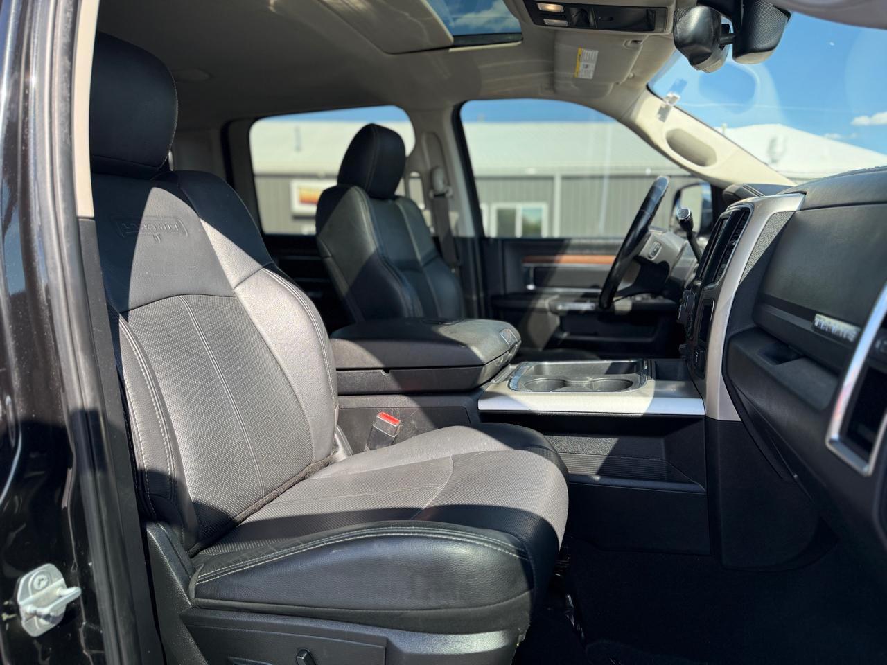 RAM 2500 Laramie Crew Cab SWB 4WD 2018