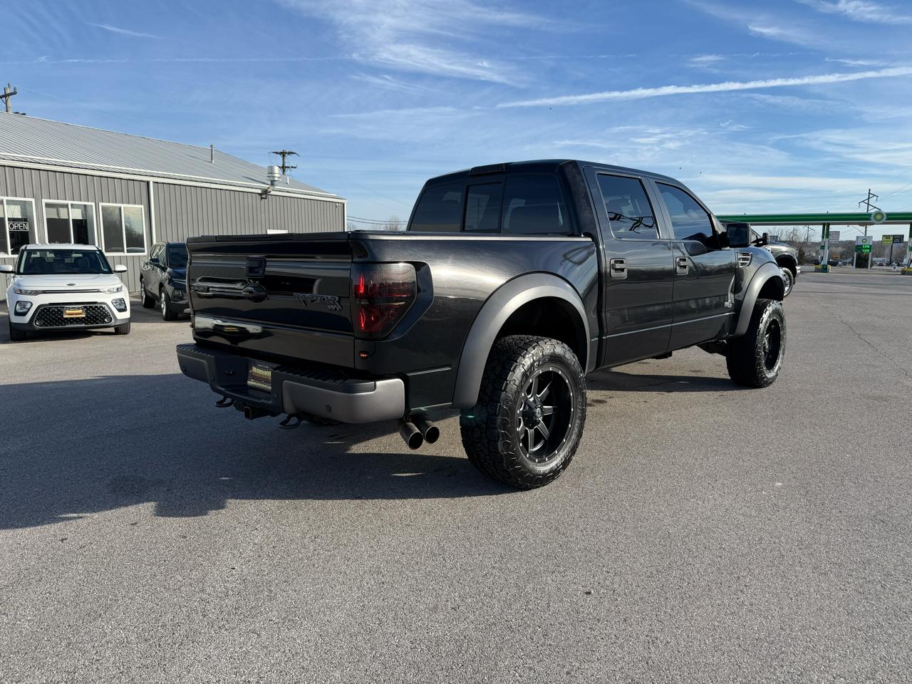 Ford F-150 4WD SuperCrew 145" SVT Raptor 2013