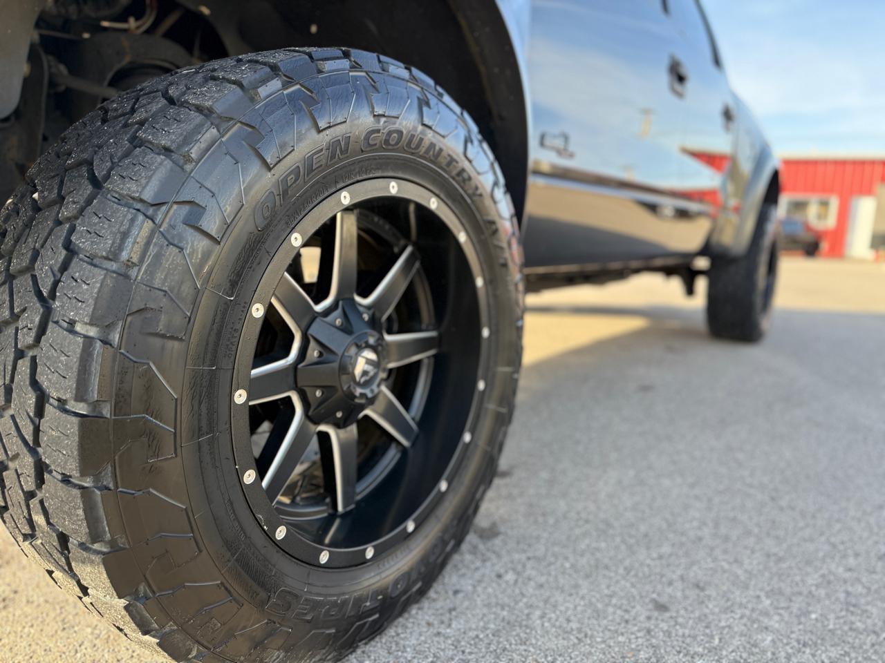 Ford F-150 4WD SuperCrew 145" SVT Raptor 2013