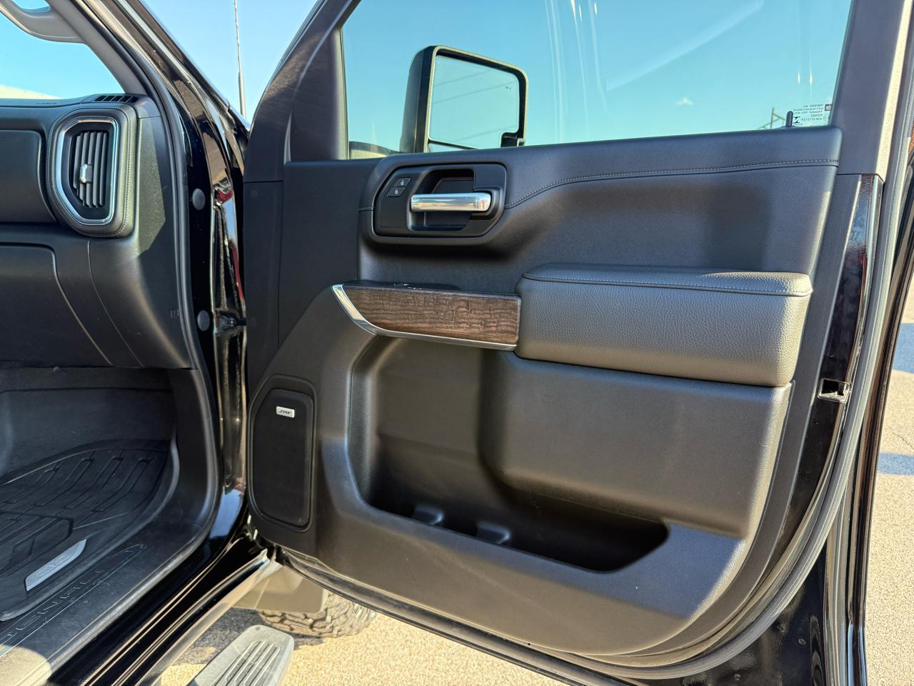 GMC Sierra 2500HD Denali Crew Cab 4WD 2020