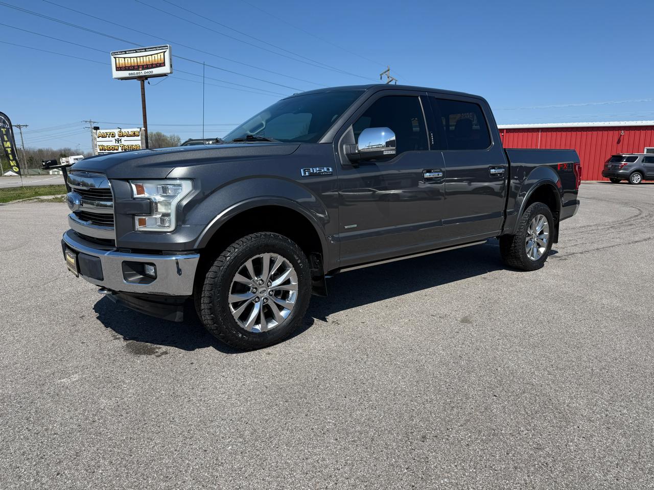 2017 Ford F-150 4WD SuperCrew 145" Lariat