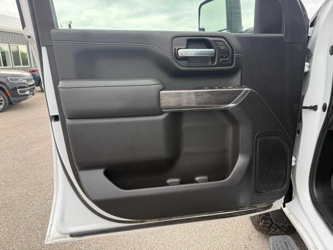 Chevrolet Silverado 3500HD LTZ Crew Cab 4WD 2021