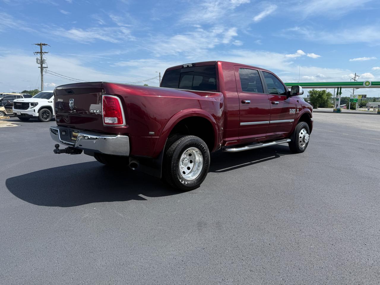 RAM 3500 Laramie Mega Cab 4WD DRW 2017