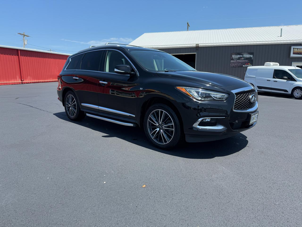 Infiniti QX60 Luxe 4D SUV AWD 2017