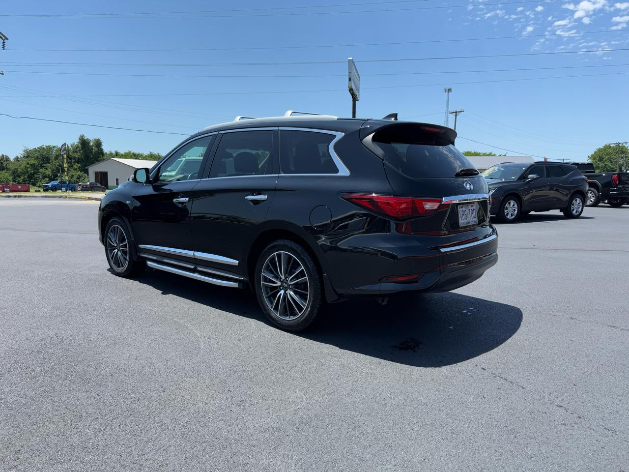 Infiniti QX60 Luxe 4D SUV AWD 2017