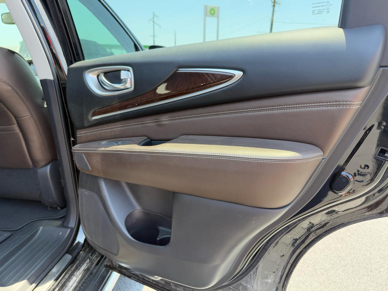 Infiniti QX60 Luxe 4D SUV AWD 2017