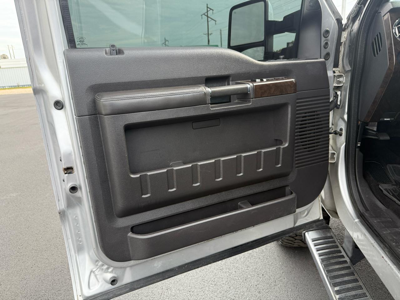Ford F-250 SD Platinum Crew Cab 4WD 2015