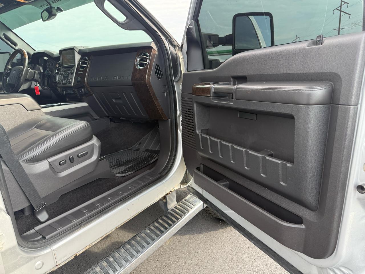 Ford F-250 SD Platinum Crew Cab 4WD 2015