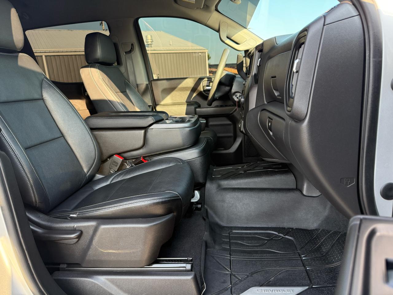 Chevrolet Silverado 1500 1LT Crew Cab 4WD 2020